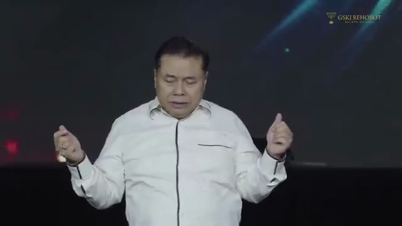 SEHARI BERSAMA TUHAN  1