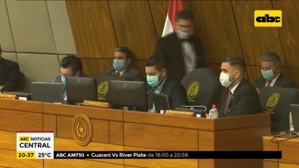 Varios ministros en la mira de diputados