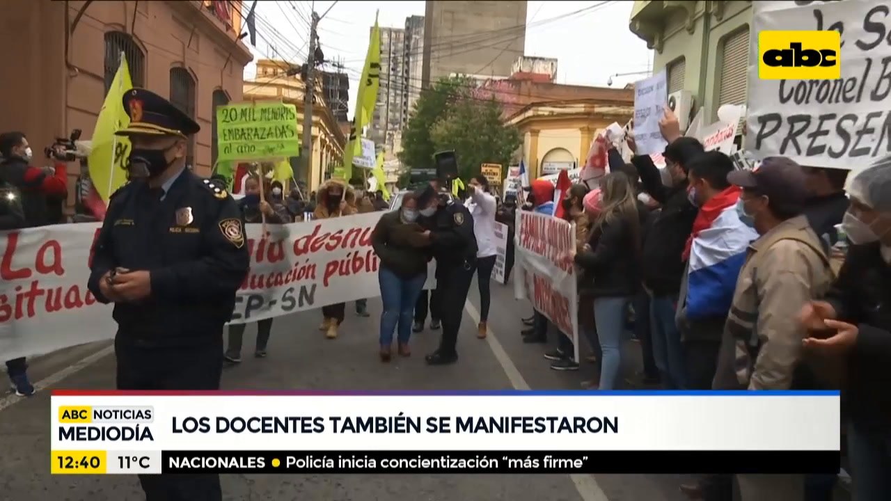 Docentes aseguran que educación "está agonizando"