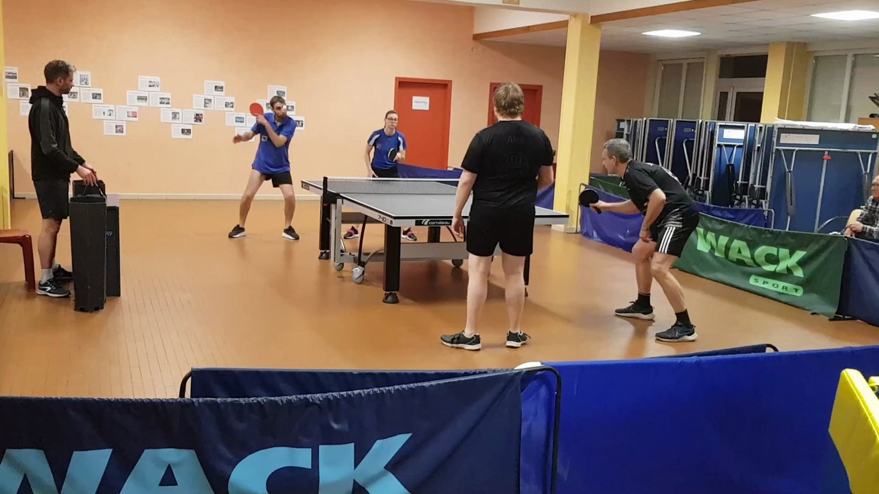 Championnats de Tennis de Table à Montigny le 08/11/25 - Phase 1 - Nogent 1 vs Montigny AJP