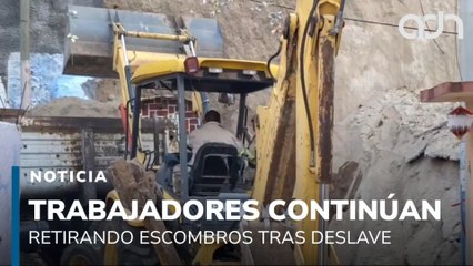 Deslave en la Álvaro Obregón. Trabajadores de la alcaldía continúan luchando para retirar escombros