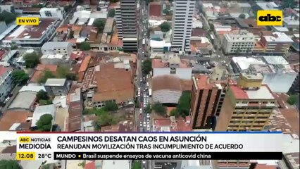 Campesinos siguen bloqueando calles en el microcentro