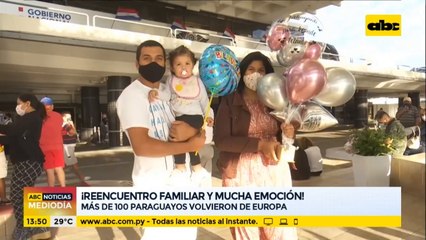 Reencuentro familiar y mucha emoción en el aeropuerto