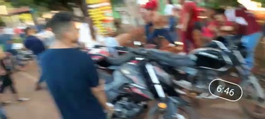 Fiesta termino con patadas y puños.