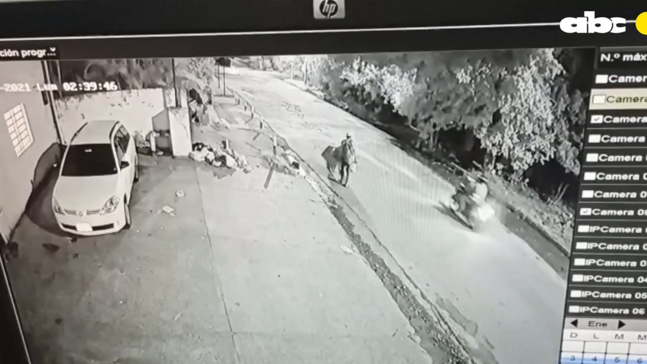 El presunto delincuente fue soprendido mientras deambulaba con los objetos robados