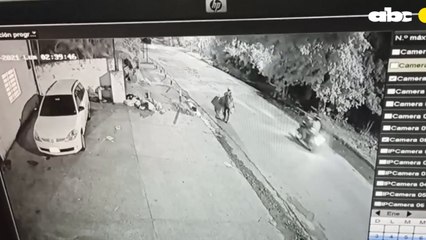 El presunto delincuente fue soprendido mientras deambulaba con los objetos robados