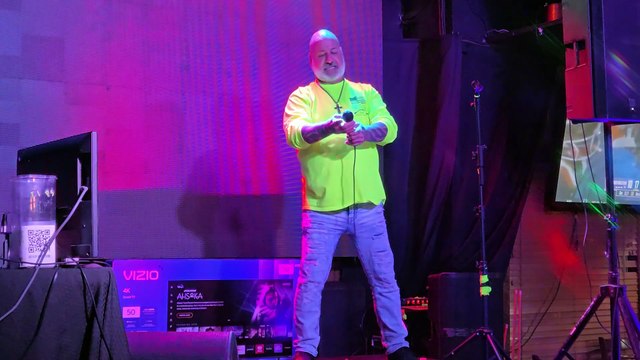 KISS - ROCK AND ROLL ALL NIGHT (UNPLUGGED) PERFORMED LIVE AT LEATHERHEADS