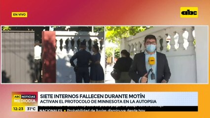 Familiares de fallecidos, molestos por no poder ingresar a la morgue