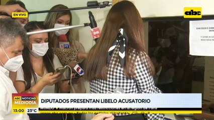Diputados opositores presentaron el libelo acusatorio para el juicio político
