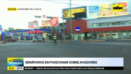 Semáforos sin funcionar sobre Aviadores del Chaco