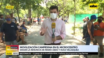 Campesinos se movilizan por el microcentro