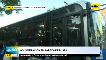 Usuarios siguen sufriendo reguladas de buses