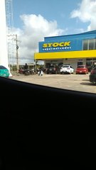 Denuncian que funcionario comisionado a DEAG destrozó vehículo estatal estando ebrio