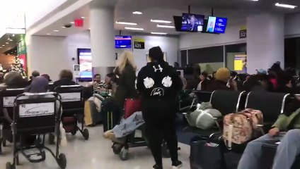 pasajeros varados en JFK