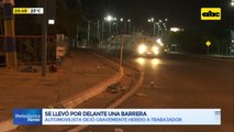 Se llevó por delante a una barrera y a un motociclista