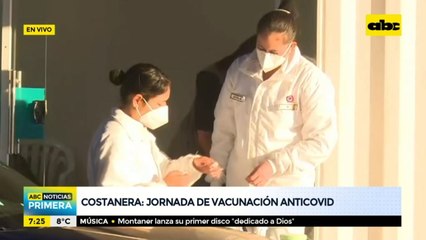 Gran afluencia de vehículos en el autovac en la Costanera de Asunción