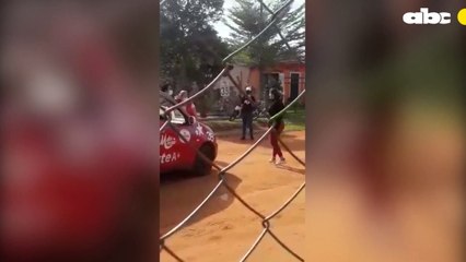 Pelea a los puños entre colorados en Ybycuí