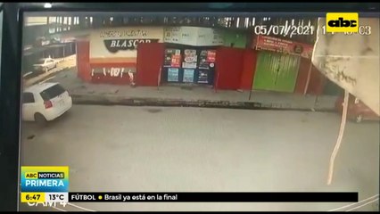 Asaltan local comercial en el Bañado Sur