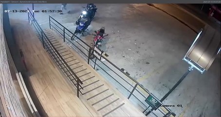 Capturan a presunto asaltante de cadena comercial.