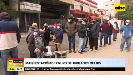 Manifestación de grupo de jubilados de IPS