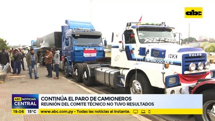 Continúa el paro de camioneros