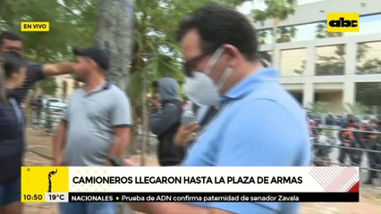 Camioneros: "sin nuestra ley, no nos vamos de Asunción"