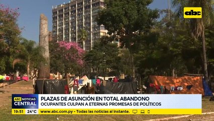 Plazas de Asunción en total abandono