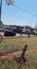 Capitán Miranda: Camioneros bloquearon el paso de la caravana presidencial