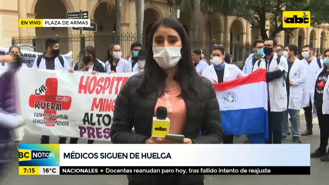 Médicos siguen en la lucha por la equiparación salarial