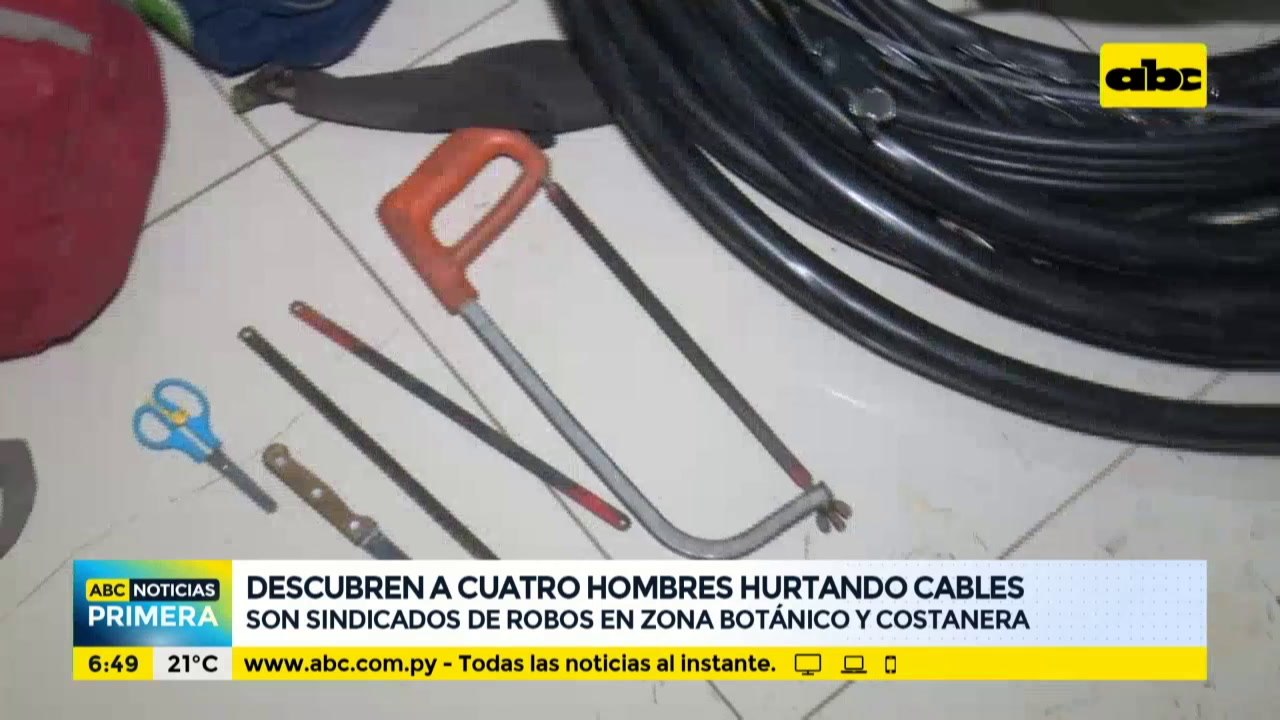 Descubren a cuatro hombres hurtando cables