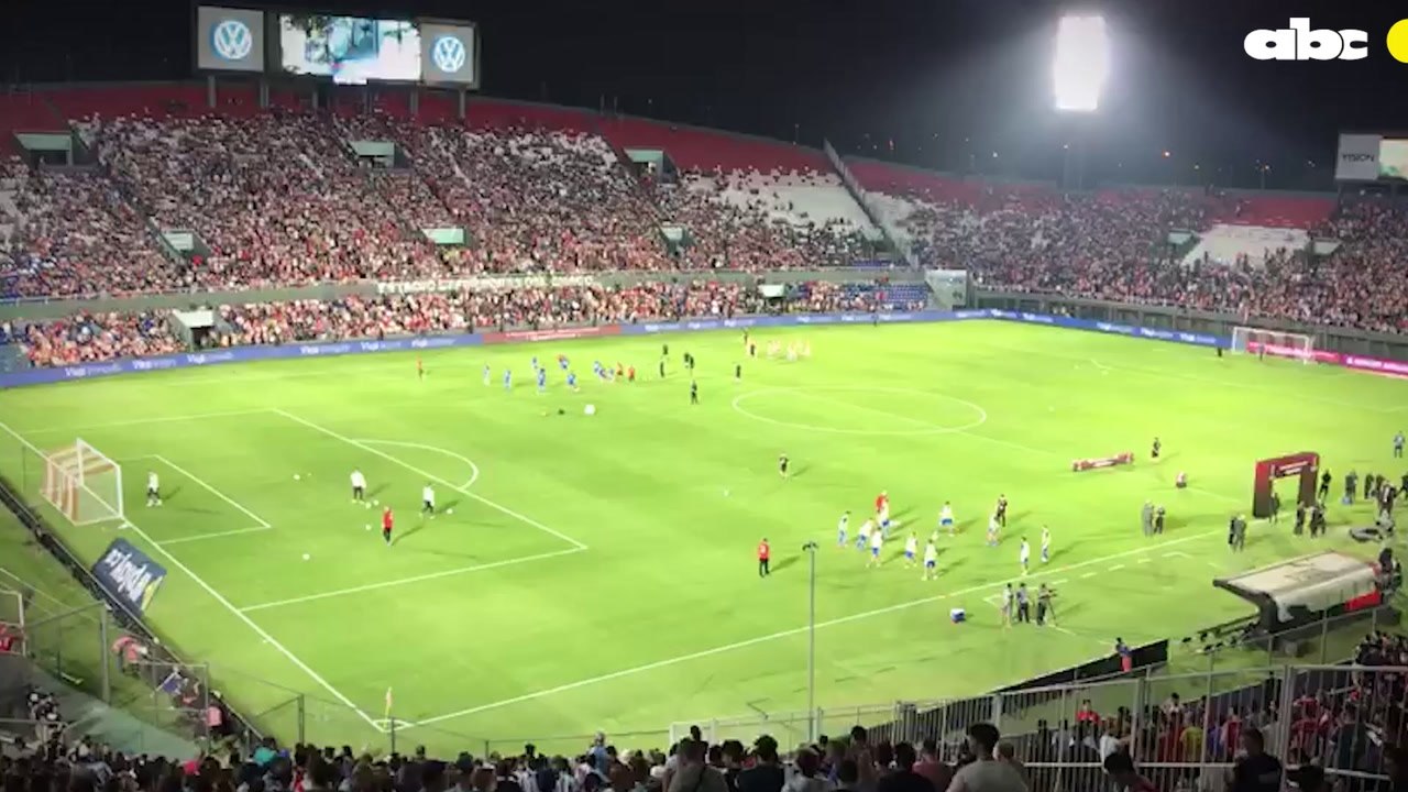 El Silbido De Los Hinchas A Eduardo Berizzo