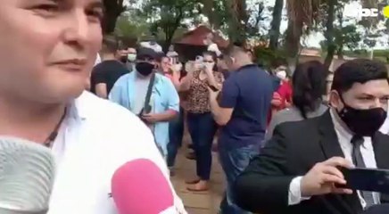 Marcos Benítez se proclama ganador en Coronel Oviedo.