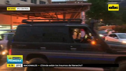Familiares de pacientes siguen bajo carpas en IPS Central
