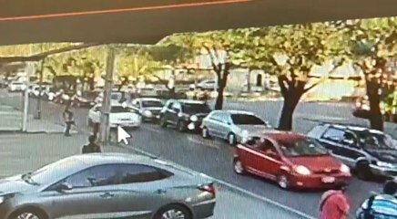 Conductor embiste a motochorros que se fugaban tras un asalto