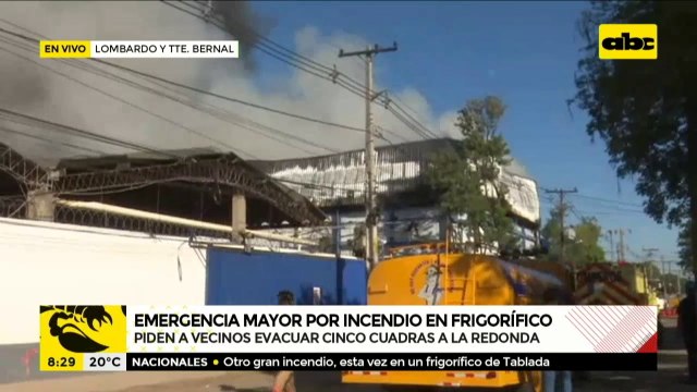 Incendio en frigorífico: Bomberos voluntarios necesitan agua y alimentos