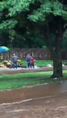 Rescatan a una mujer arrastrada por el raudal en Pedro Juan Caballero