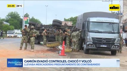 Camión Con Presunto Contrabando Evadió Controles Y Volcó