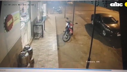 Segundos Antes De Que Sicarios A Bordo De Un Automóvil Blanco Acabaran A Tiros Con La Vida De Gerardo Vega Morinigo