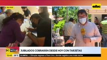 Jubilados cobran desde hoy con tarjetas en San Antonio