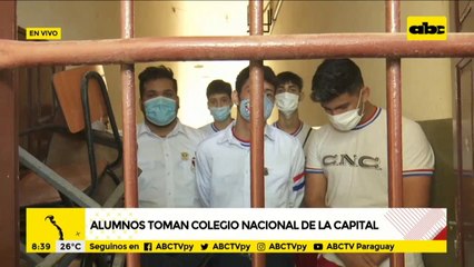 Alumnos toman Colegio Nacional de la Capital