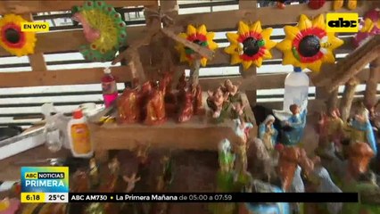 Variada venta de pesebres en el Mercado 4