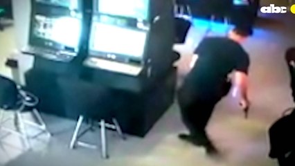 Jugando Con Su Arma, Guardia Se Disparó Un Tiro