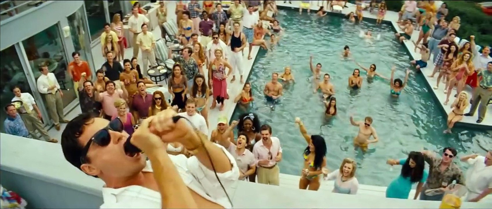 The Wolf Of Wall Street Trailer DF