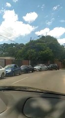 Extensas filas fuera del hisopódromo de Aratirí