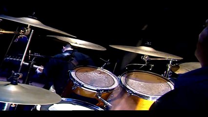 MICHÈLE TORR — “Une vague bleue” | Michèle Torr — Olympia Bruno Coquatrix – 2002