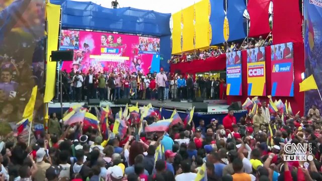 Maduro dans ederek 'savaşa hayır' mesajı verdi