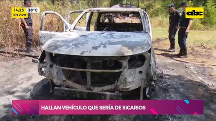 Policía traslada camioneta que sería de sicarios