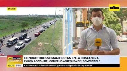 Conductores se manifiestan en la costanera