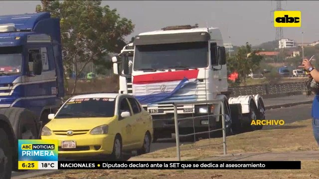 Camioneros exigen medidas que hagan previsible el precio de los combustibles
