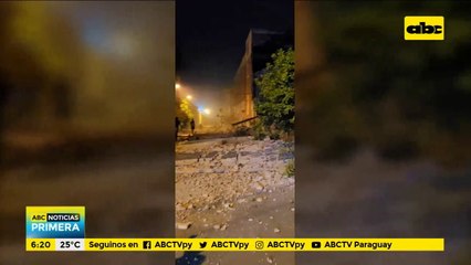 Se derrumbó pared de la ex Cervecería Paraguaya  Bloquean las calles para evitar más daño al edificio